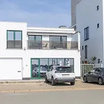 The Seabreeze Loft Apartment *