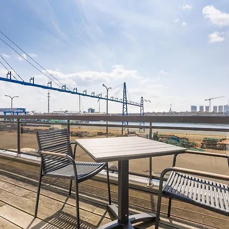 Apartamento The Harbour Seabreeze Loft
